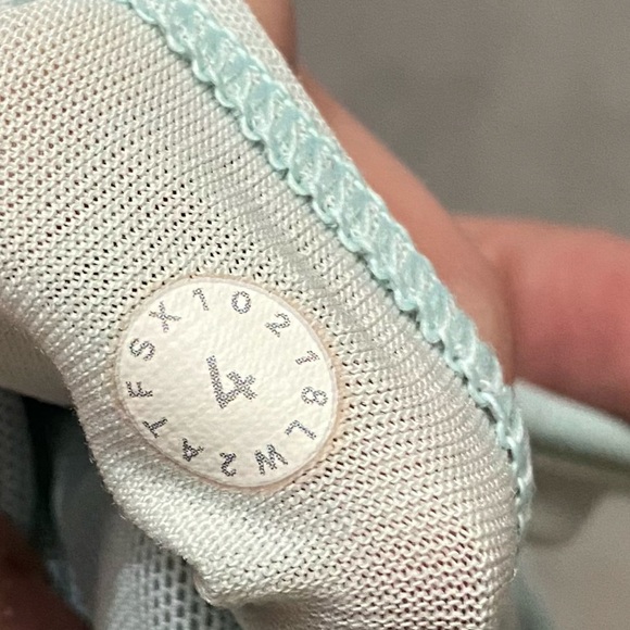 Lululemon Time To Sweat Sports Bra Aquamarine 3188 - Picture 8 of 9